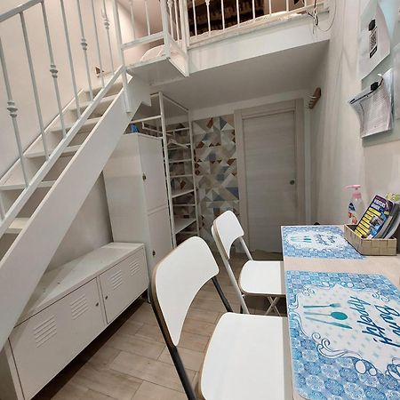 ナポリWonders Houseアパートメント エクステリア 写真
